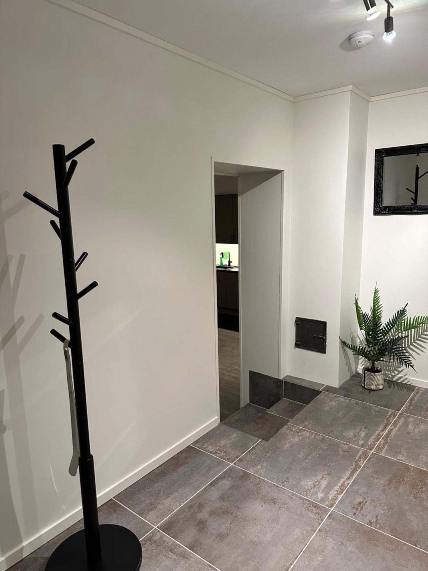 Your Home Away From Home, Apartment 2 Тромсе Екстер'єр фото