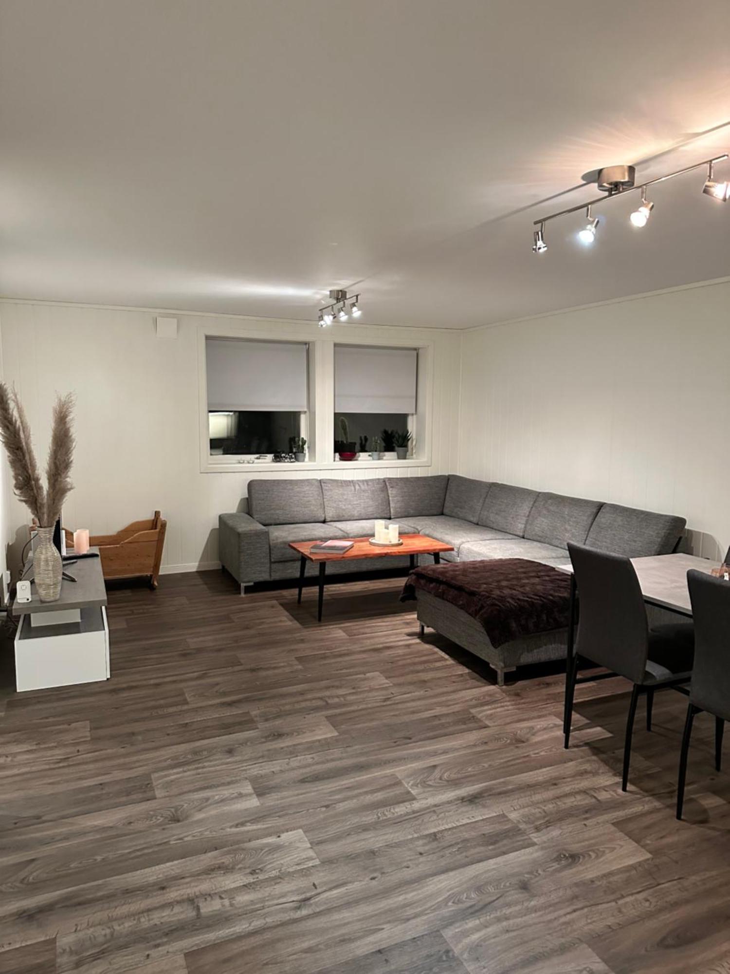 Your Home Away From Home, Apartment 2 Тромсе Екстер'єр фото