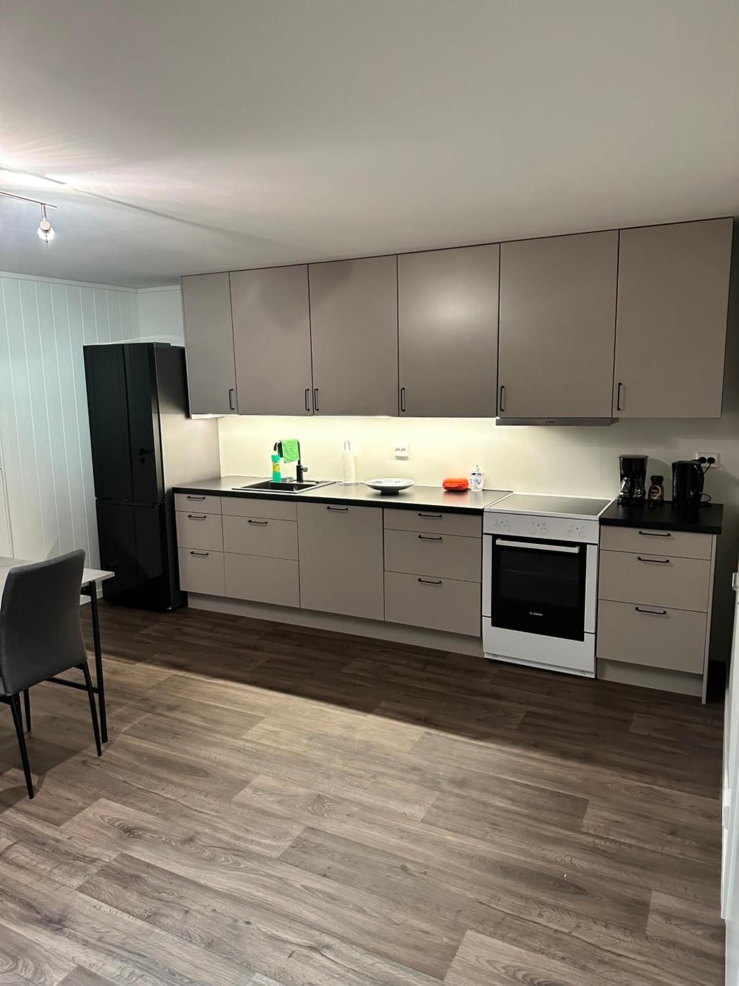Your Home Away From Home, Apartment 2 Тромсе Екстер'єр фото